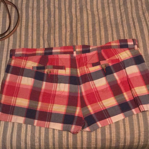 Shorts - Picture 4 of 5